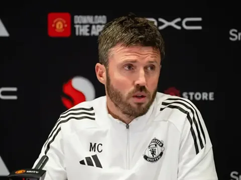 Carrick mượn lửa derby hoa hồng để đánh thức Quỷ đỏ