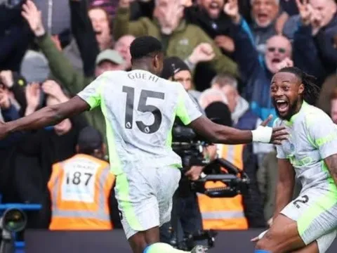 Bản lĩnh kẻ đi săn giúp Man City dồn ép Arsenal