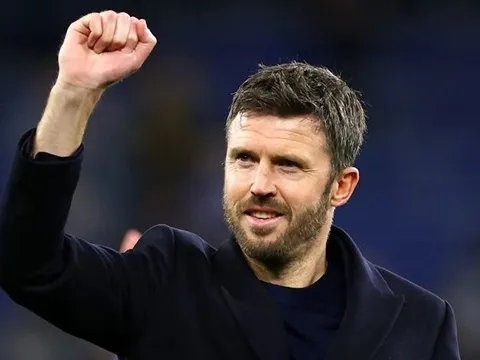 Carrick dùng Champions League để giữ chân Kobbie Mainoo