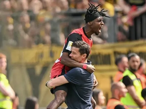 Sao Liverpool nể phục tài dùng người của Xabi Alonso