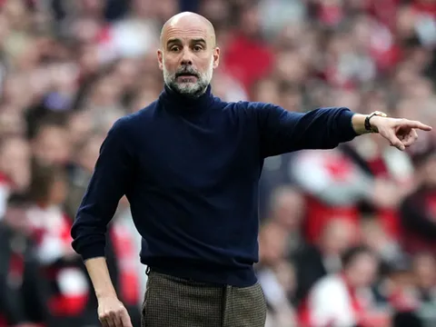 Pep tuyên bố Man City thăng hoa nhờ ánh nắng mặt trời