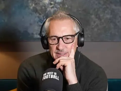 Lineker quay xe, tin Man City lật đổ Arsenal