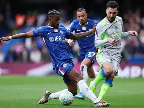 Man City sẵn sàng lật đổ Arsenal sau màn vùi dập Chelsea