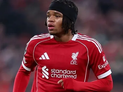 Liverpool được khuyên cho Bournemouth mượn Ngumoha