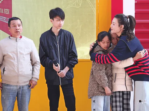 Diễn viên Thanh Hương tặng toàn bộ cát-xê, nỗ lực cùng khán giả mang về hơn 330 triệu giúp các em nhỏ mồ côi