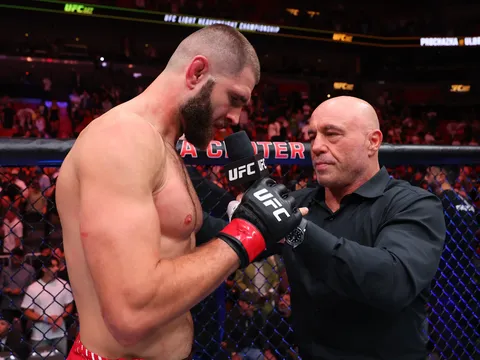Sự nhân nhượng chết người của Jiri Prochazka trước Carlos Ulberg tại UFC 327: Bài học đắt giá về sự tàn khốc của võ thuật