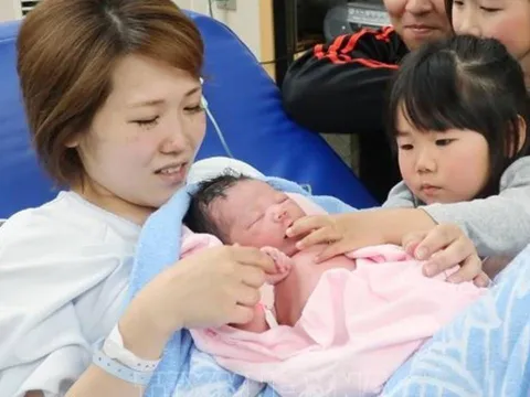 Sinh con thứ 3 có được hưởng thai sản không? Câu trả lời mới nhất