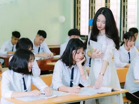 10 ngành học HOT có điểm chuẩn cao nhất năm 2025: Nhiều ngành phá vỡ kỷ lục, 4 cái tên cán mốc tuyệt đối 30/30