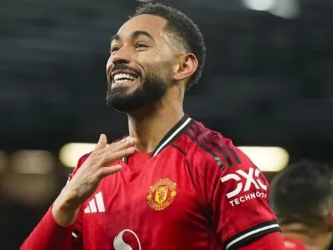 Soi trận MU vs Leeds United: Quỷ đỏ quyết tâm xây chắc Top 3