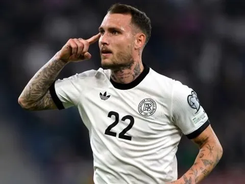 Tin đồn chuyển nhượng sáng 14/4: Arsenal săn đón Lewis Hall; Liverpool tranh giành David Raum