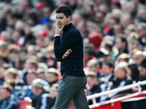 Khi Arsenal kiệt quệ trước ngưỡng cửa thiên đường