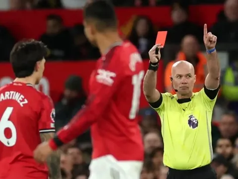 Ngoại hạng Anh khẳng định Martinez nhận thẻ đỏ xứng đáng