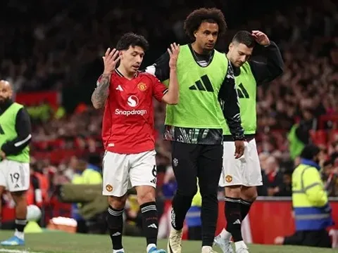 Man United mất Martinez ở 3 trận đại chiến vì án treo giò