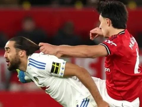 MU cân nhắc kháng cáo tấm thẻ đỏ của Lisandro Martinez