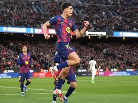 Hansi Flick không mạo hiểm với Marc Bernal trước Atletico