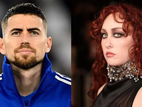 Jorginho đính chính hiểu lầm với ca sĩ Chappell Roan