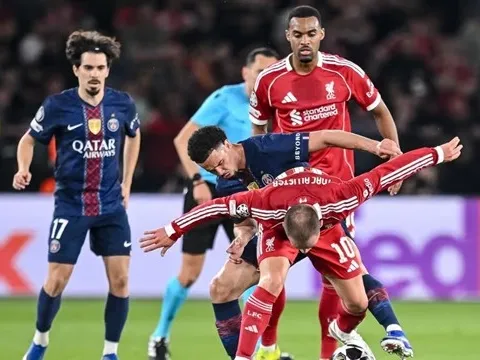 4 trụ cột Liverpool đối mặt nguy cơ treo giò ở bán kết