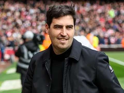 Andoni Iraola rời Bournemouth để hoàn tất giấc mơ tại Tây Ban Nha