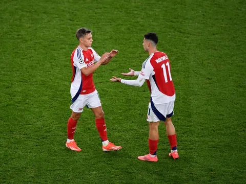 Sự rệu rã bên cánh trái đang bóp nghẹt tham vọng của Arsenal