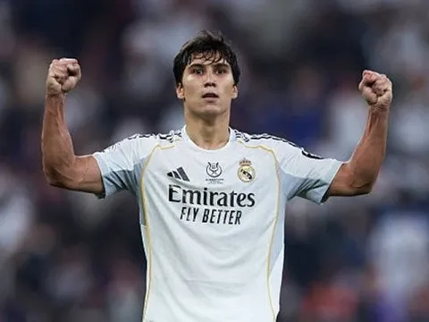 Romano xác nhận Real sẵn sàng bán thần đồng Gonzalo Garcia