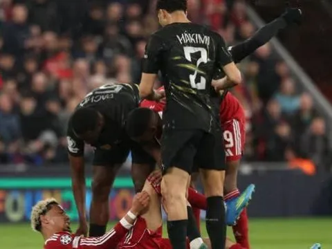 Ekitike nguy cơ lỡ World Cup sau thảm bại của Liverpool