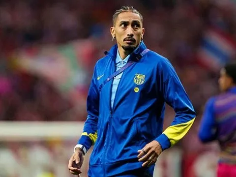 Raphinha gọi việc Barca bị loại khỏi C1 là một vụ cướp