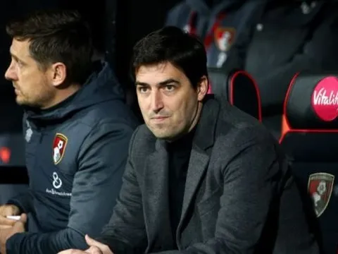 Tại sao Iraola không phù hợp để dẫn dắt Man Utd?