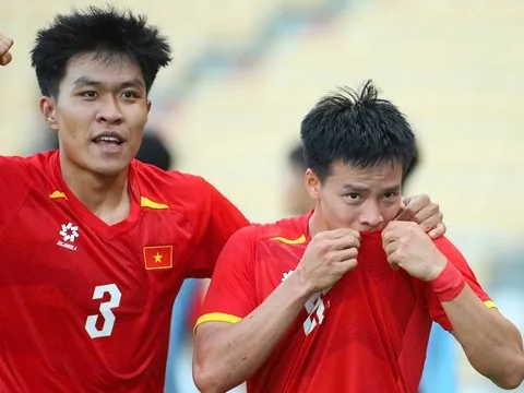 Hậu vệ trẻ tuyển Việt Nam sẵn sàng kế thừa dàn đàn anh đẳng cấp