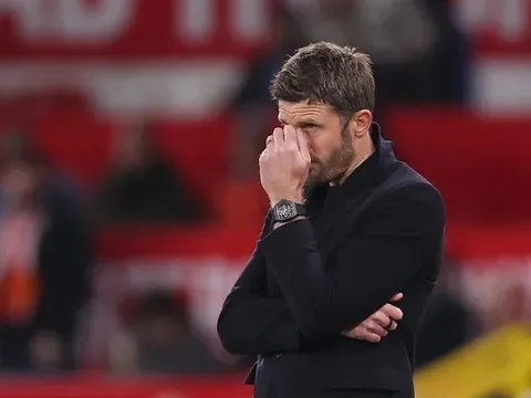 Khủng hoảng nhân sự, MU dùng hàng thủ nào đấu Chelsea?