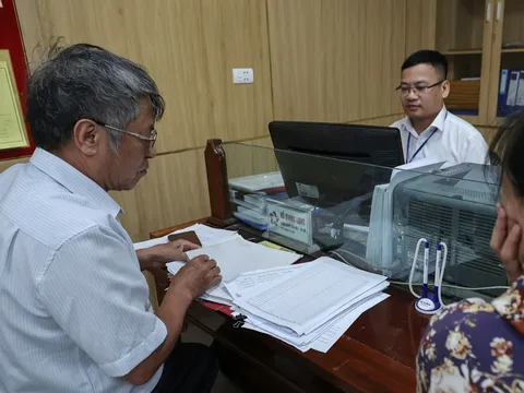 Bộ Nội vụ đề xuất 2 phương án tăng lương hưu từ 1/7: Chi tiết mới nhất