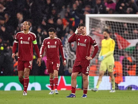 Trận thua PSG phơi bày điểm yếu lớn nhất của Liverpool