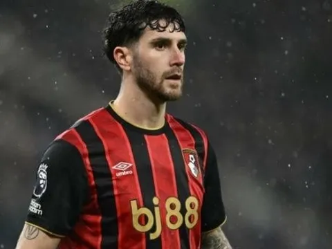 Tin đồn chuyển nhượng sáng 16/4: Liverpool dẫn đầu vụ Senesi; Mourinho đến Newcastle