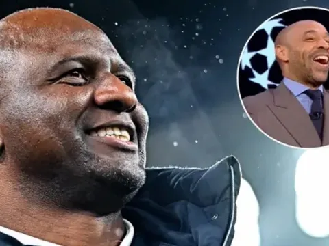 Vieira mỉa mai chiếc kính của Micah Richards trên truyền hình