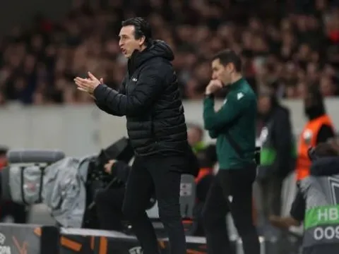 Pháo đài Villa Park và lời nguyền 4 thập kỷ với người Ý