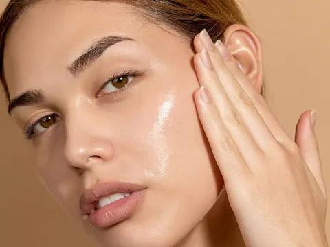 3 điều cần điều chỉnh để giữ da luôn ổn định khi da đổ nhiều dầu trời nắng nóng