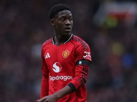 6 cách giúp Man Utd khỏa lấp hàng tiền vệ khi vắng Mainoo