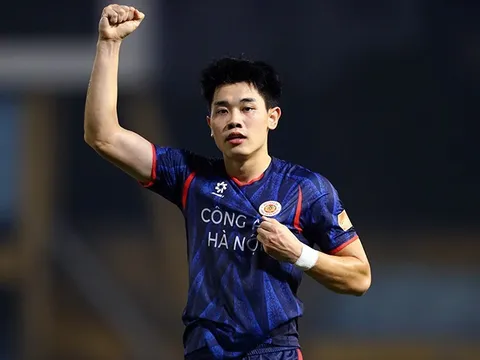 Fan Thái khuyên Đình Bắc sang Đức hoặc Nhật Bản