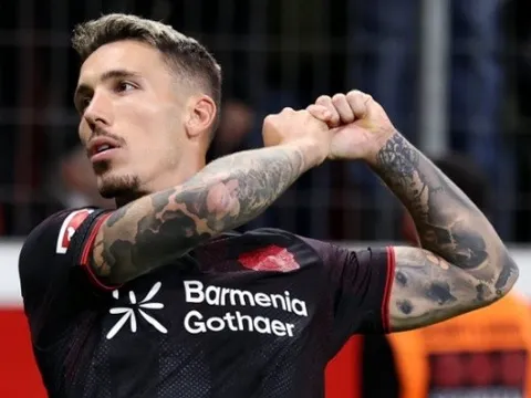 Barca tăm tia Grimaldo là ưu tiên số một ở cánh trái