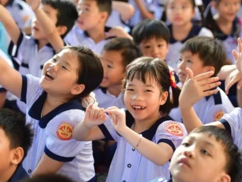 Mức sinh báo động, TP.HCM thưởng tiền khuyến khích sinh đủ 2 con