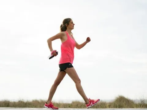 Ai cũng nói đi bộ tốt cho sức khỏe, nhưng mắc sai lầm này thà đừng tập luyện còn hơn?