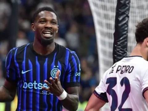 Inter chạm tay vào chức vô địch sau trận thắng Cagliari