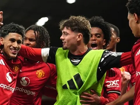 Chido Obi rực sáng phút 115, U18 Man Utd hẹn Man City ở chung kết FA Youth Cup