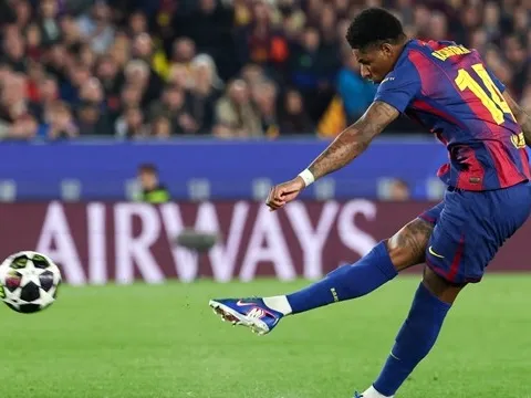 HLV Carrick mở cửa đón Rashford trở lại Man Utd