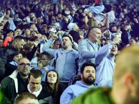 Lampard giúp Coventry thăng hạng NHA, bỏ túi 100 triệu bảng