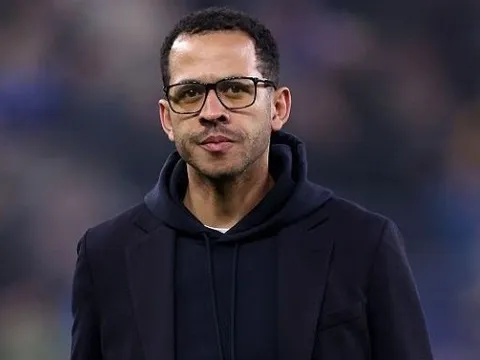 Rosenior yêu cầu sao Chelsea dẹp cái tôi trước trận gặp MU