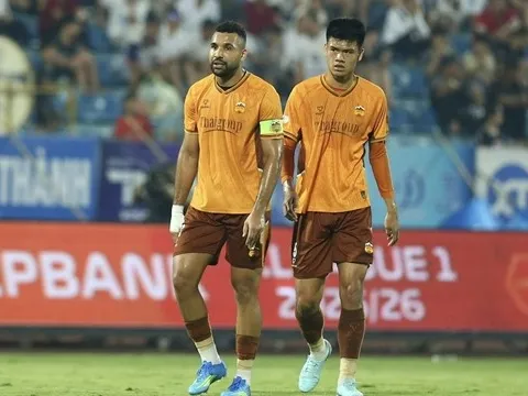 HAGL tác động đến ngôi vương V-League dù đang đua trụ hạng