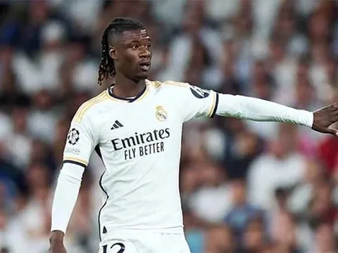 Arsenal và Man Utd tranh mua Camavinga với giá 52 triệu bảng