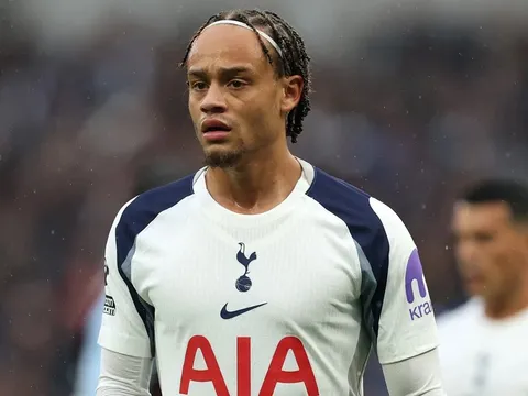 Vincent Kompany từng khẩn thiết xin Bayern mua Xavi Simons