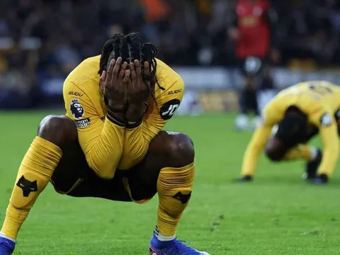Kịch bản tồi tệ đẩy Wolves rớt hạng ngay cuối tuần này