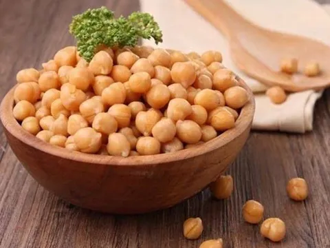 Ở chợ Việt có một loại đậu giàu đạm ngang thịt, trẻ ăn thì bổ, người lớn ăn giảm cân, giá lại rẻ chỉ 55.000 đồng/kg